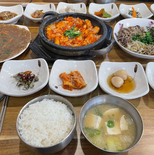 향긋한 재첩더덕정식으로 유명한 '쉬어가기좋은날식당', 하동맛집 추천